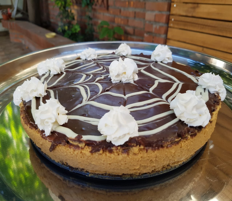 Torta de Manjarate con Crema Light Quillayes - QuillayesQuillayes